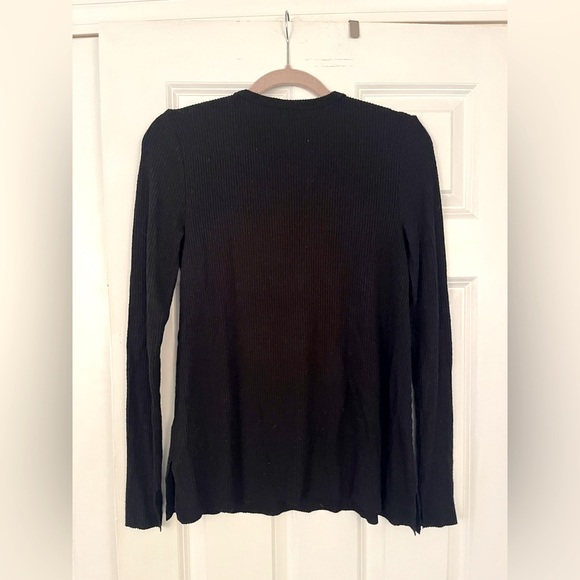 Urban Outfitters Cutout Top - Picture 8 of 9